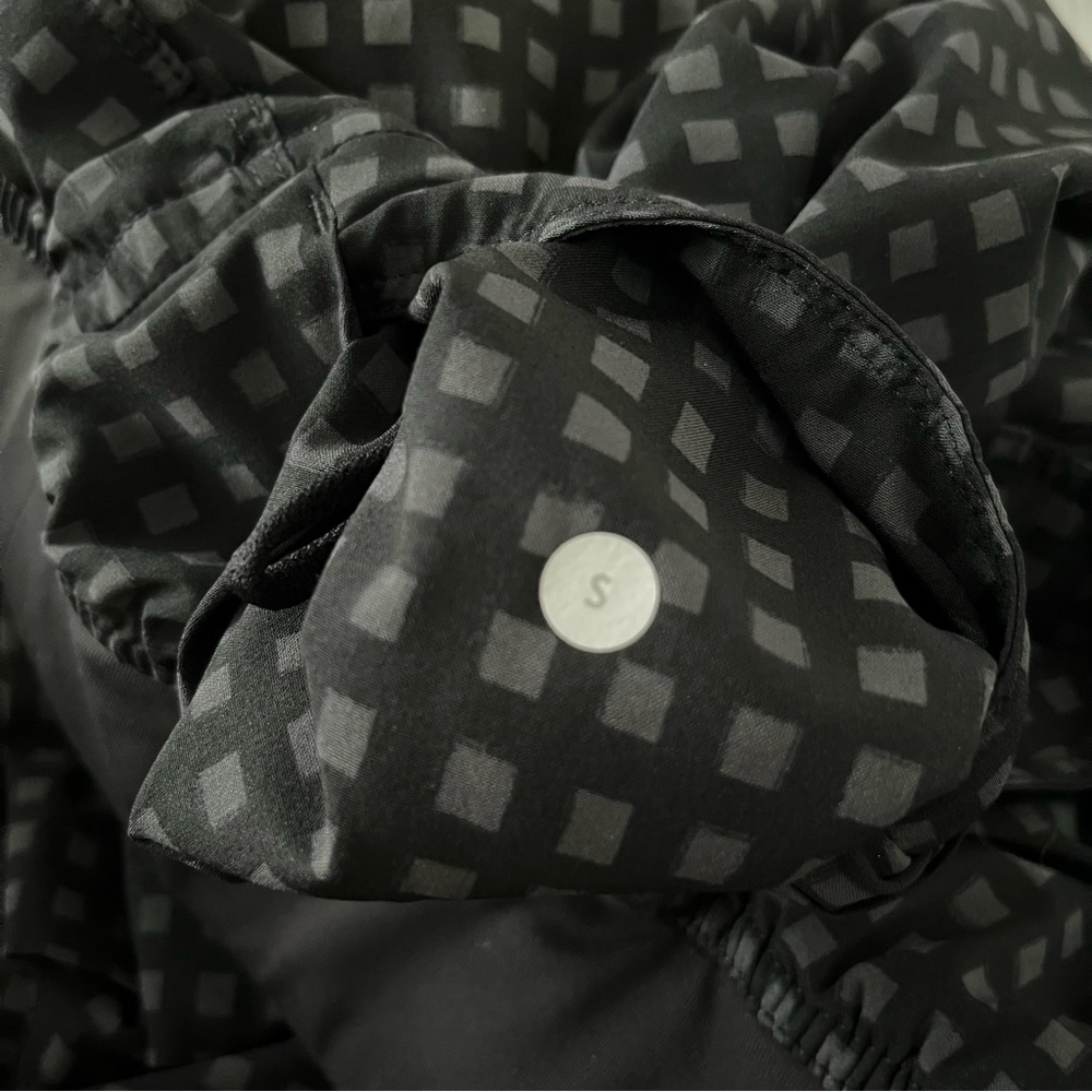 Lululemon Unlined Core Athletic Sport Shorts - image 6